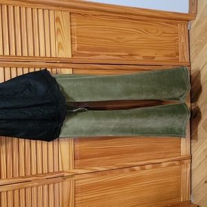 Romeo & Juliet Velour Type Green Pants sz Small